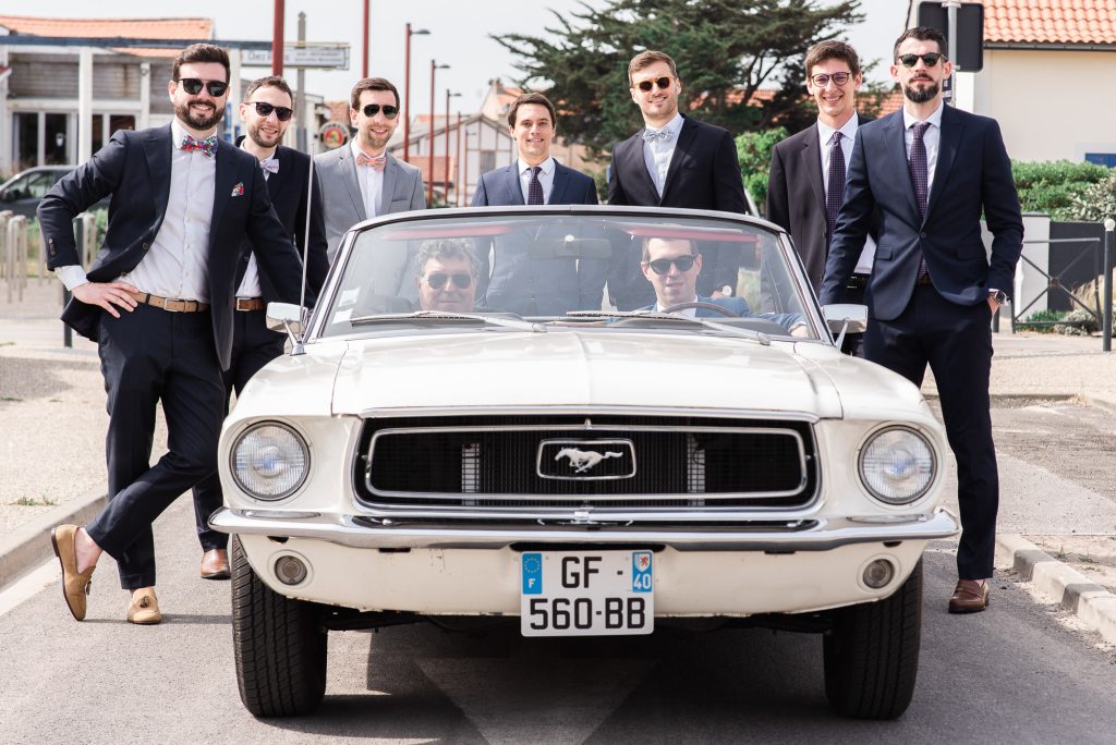 photographe mariage Mimizan arrivée marié voiture vintage