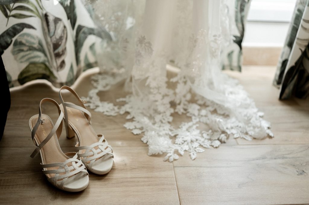 détail robe de mariée à Labenne