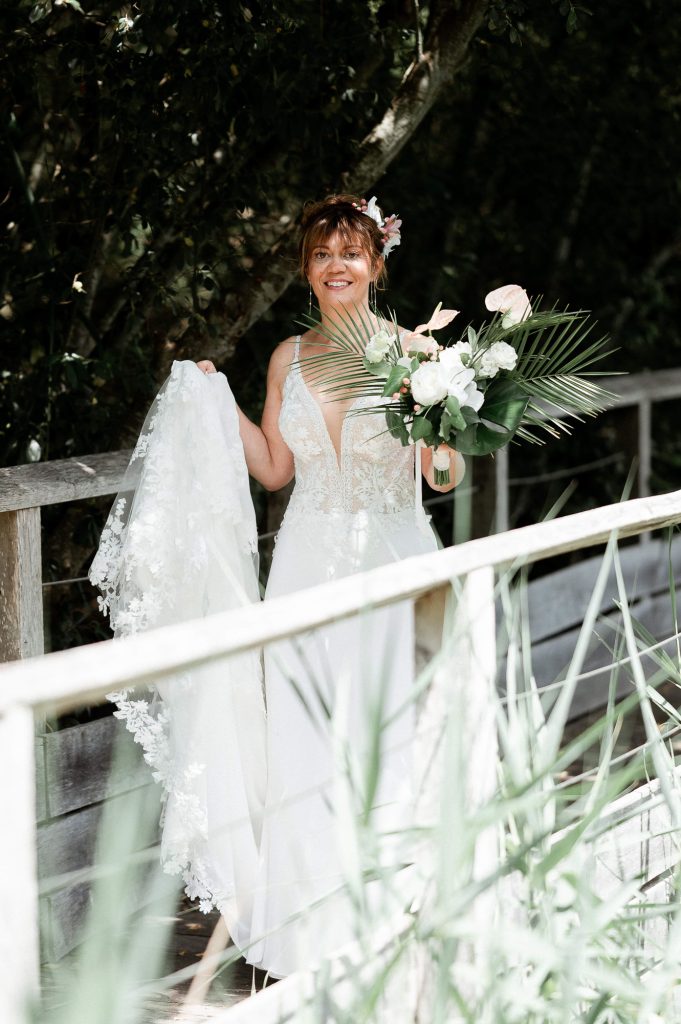 mariée robe dentelle bouquet mariage nature Landes