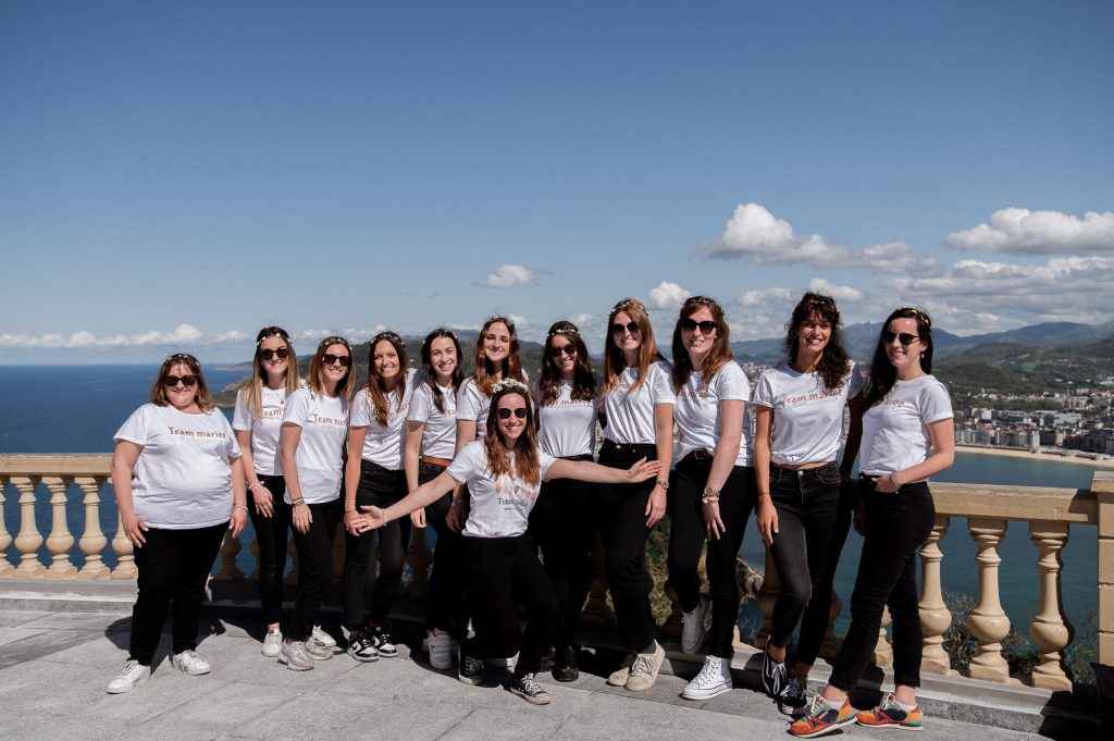 groupe EVJF vue mer Saint Sébastien Pays Basque