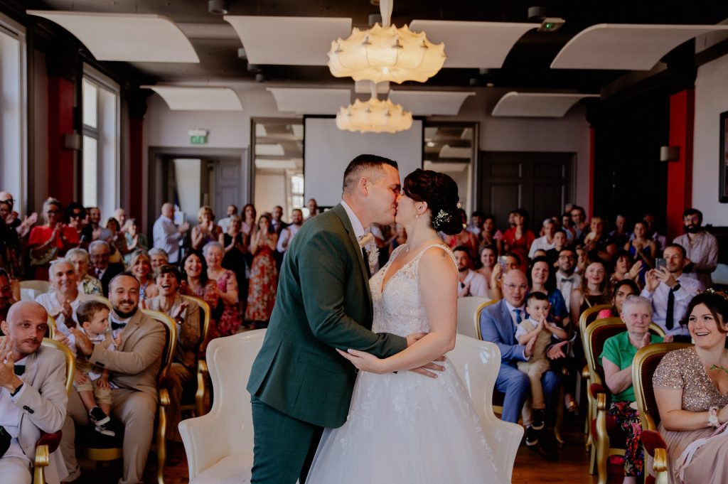 Cérémonie civile de mariage à la mairie de Mont de Marsan