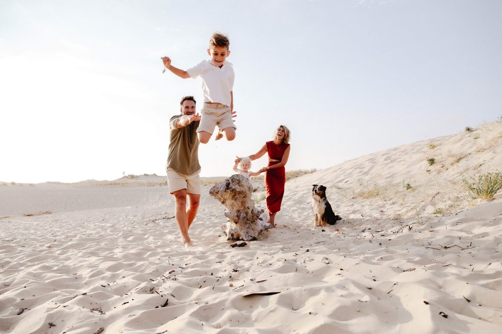 photographe famille Landes Mimizan Biscarrosse séance photo plage naturelle