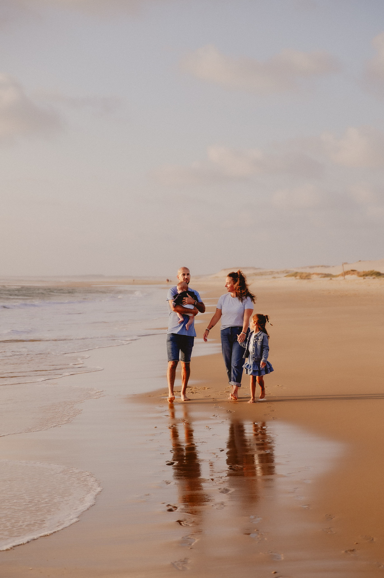 photographe famille Landes Mimizan Biscarrosse séance photo plage naturelle