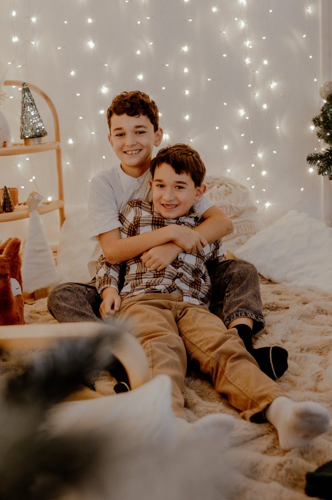 Famille réunie pour une séance photo de Noël près de Mimizan